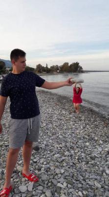 Kąpiel w morzu w listopadzie