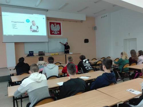 Zajęcia ze studentem Wyższej Szkoły Bankowej w Warszawie